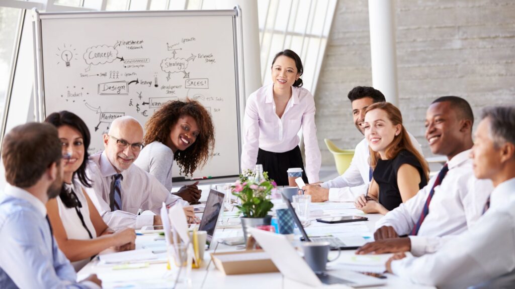 équipe d'experts de FIREFLY DIGITAL EXPERTISE en pleine séance de travail