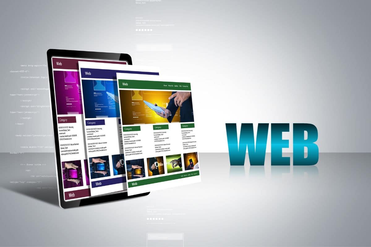 écran d'ordinateur qui présentent un site internet. Image qui illustre la page "accompagnement conseils pour créer un site web"